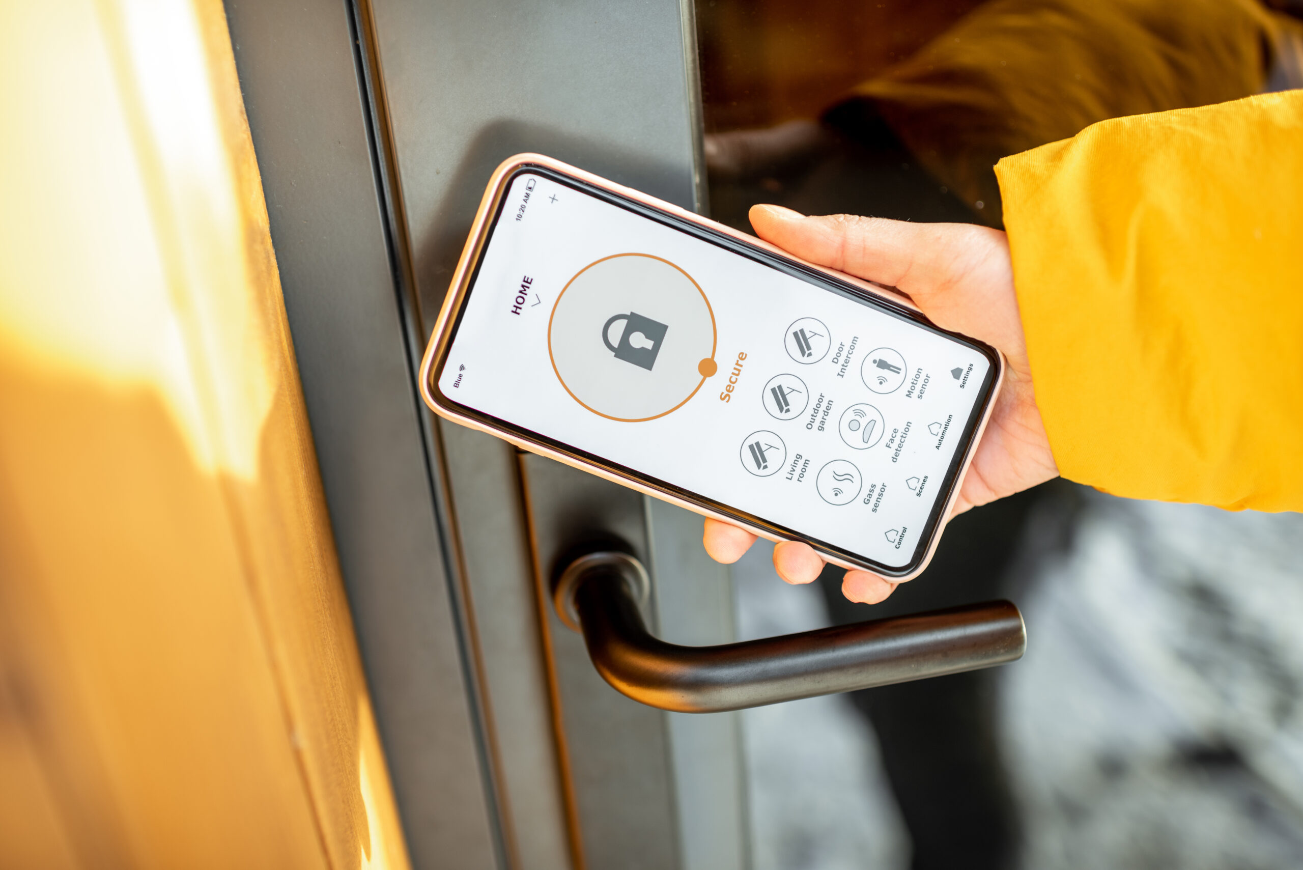 Mechanical vs. Electronic Locks: Pros & Cons for Businesses